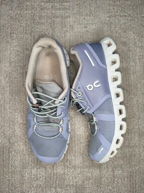 On Cloud 5 Women's Running Shoes Size 7 Nimbus Alloy Purple Low Top Sneakers EUC